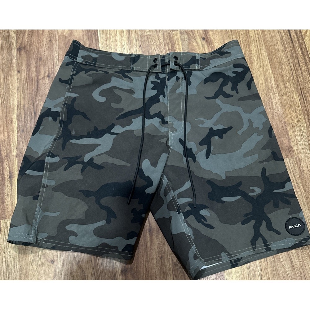 RVCA 30" Mens Board SHorts Tie Waist Balance  Camo